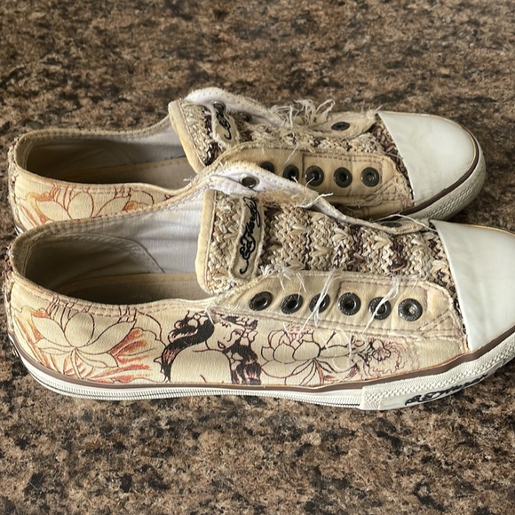 Woman’s ed hardy shoes sneakers size 9 - Picture 2 of 3